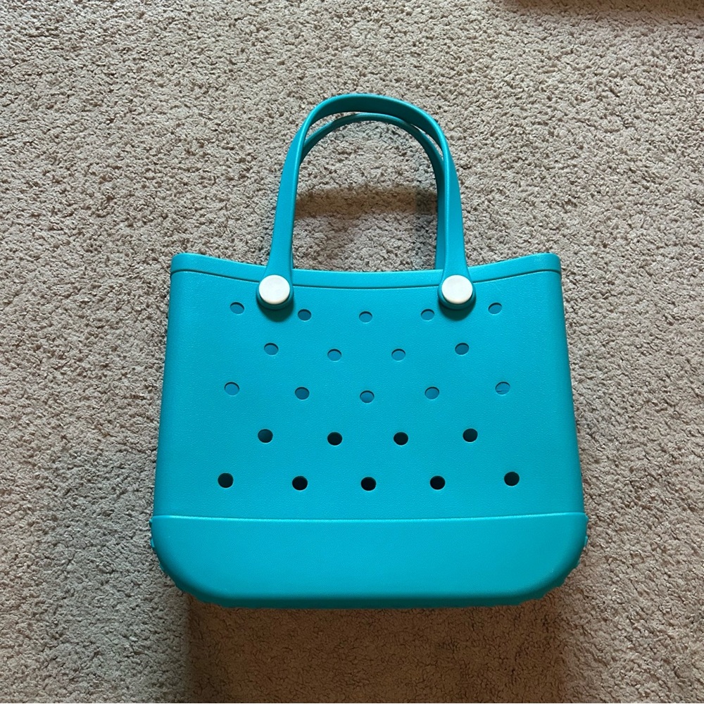 NEW Large Teal Turquoise Perforated Beach Bag Tote Bag with Button Accents